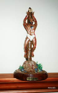 82_sculptures_jesus_at_the_cross.png